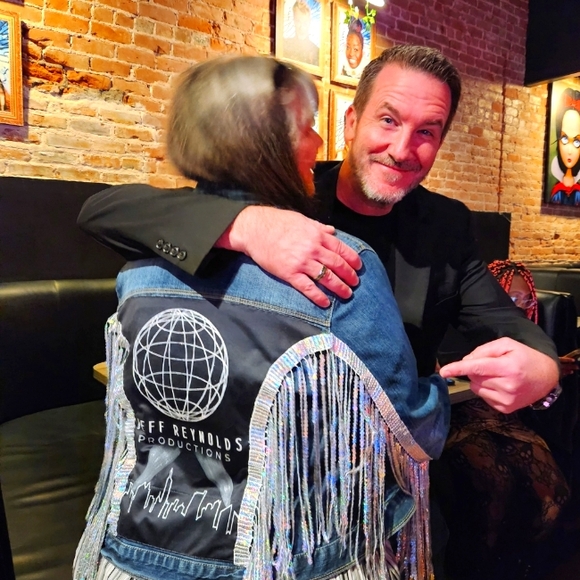 Meet your Posher, Liz - Picture 9 of 16